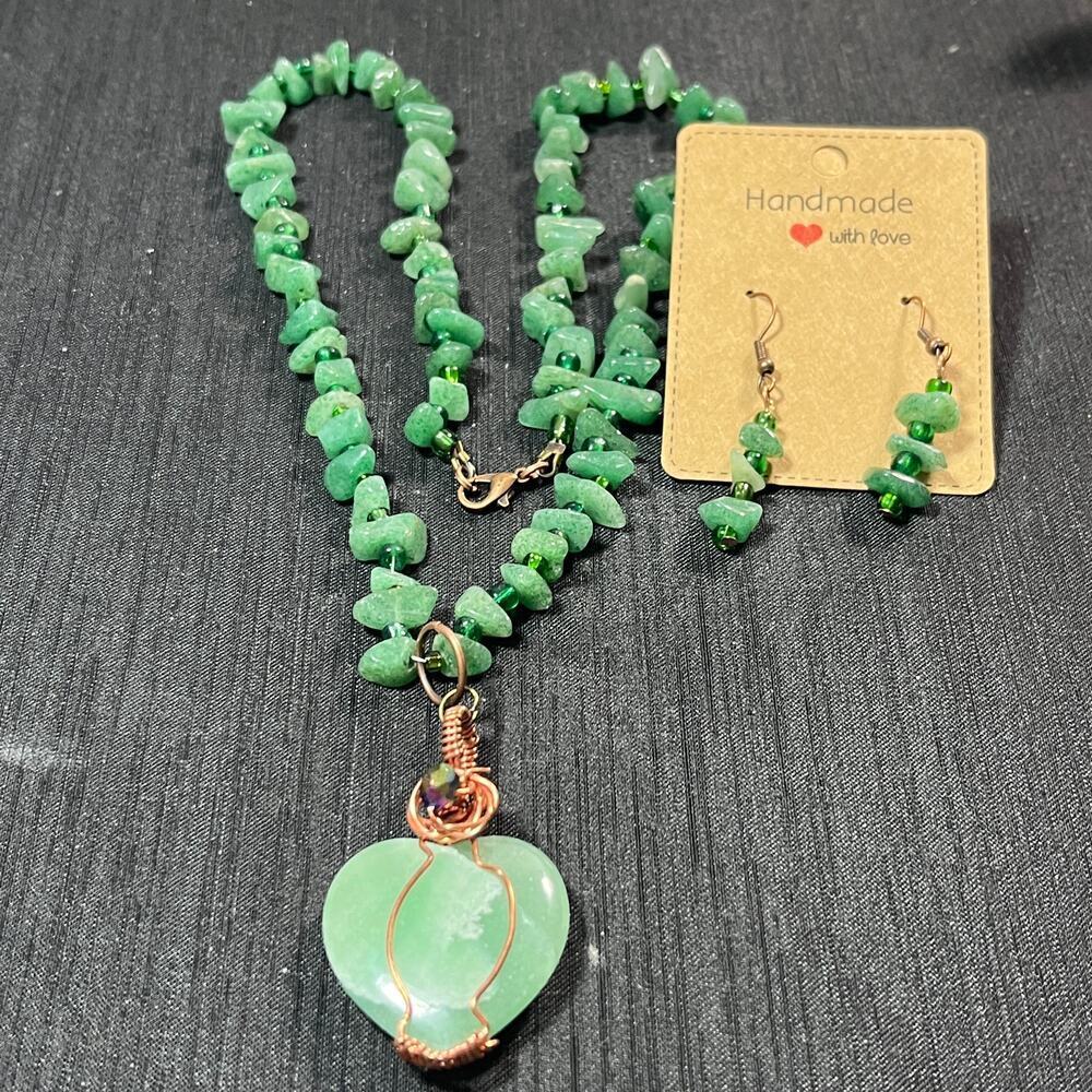 Aventurine Heart 2" Cabochon Copper Wire Wrap Green white 20 inches - Picture 3 of 5